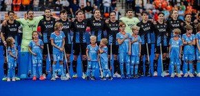 Imgenes del encuentro entre Los Leones y Pases Bajos.@fihockey